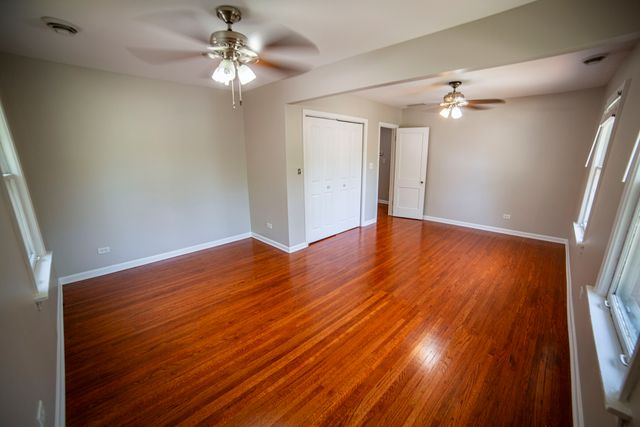 11359 S Bell Avenue, Chicago, IL 60643