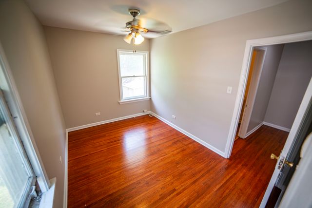 11359 S Bell Avenue, Chicago, IL 60643