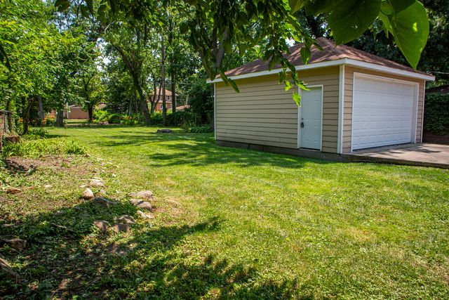 11359 S Bell Avenue, Chicago, IL 60643