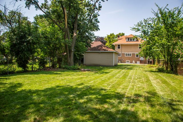 11359 S Bell Avenue, Chicago, IL 60643