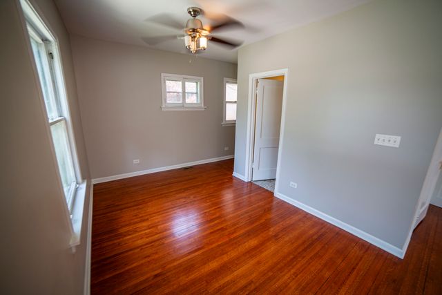 11359 S Bell Avenue, Chicago, IL 60643