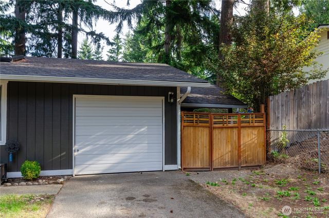 5517 Huntwick Drive NW, Gig Harbor, WA 98335