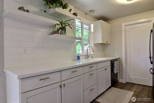 5517 Huntwick Drive NW, Gig Harbor, WA 98335