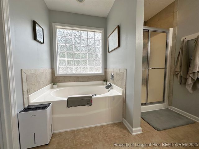 2240 Sir Michael Drive, Hope Mills, NC 28348