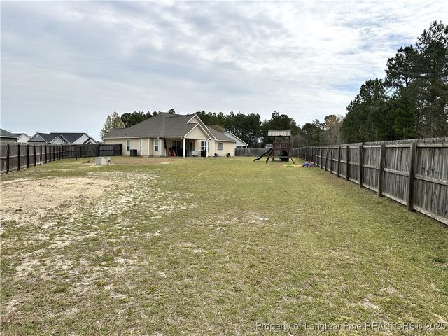 2240 Sir Michael Drive, Hope Mills, NC 28348