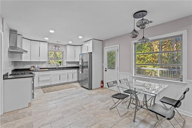 2150 Azalea Circle, Decatur, GA 30033