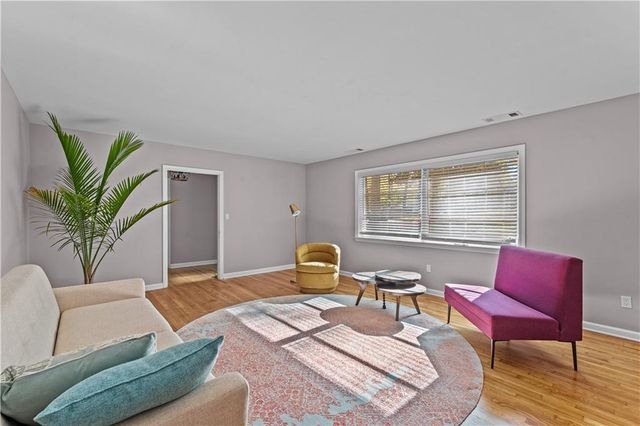 2150 Azalea Circle, Decatur, GA 30033