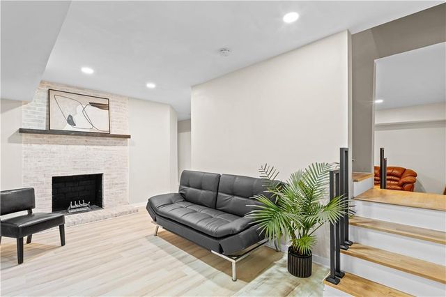 2150 Azalea Circle, Decatur, GA 30033