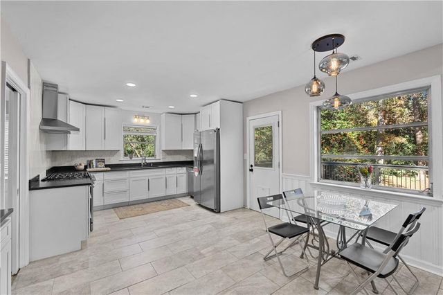 2150 Azalea Circle, Decatur, GA 30033