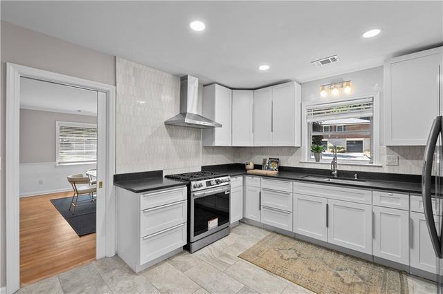 2150 Azalea Circle, Decatur, GA 30033