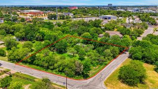 4111 W HORSESHOE BND, San Antonio, TX 78228
