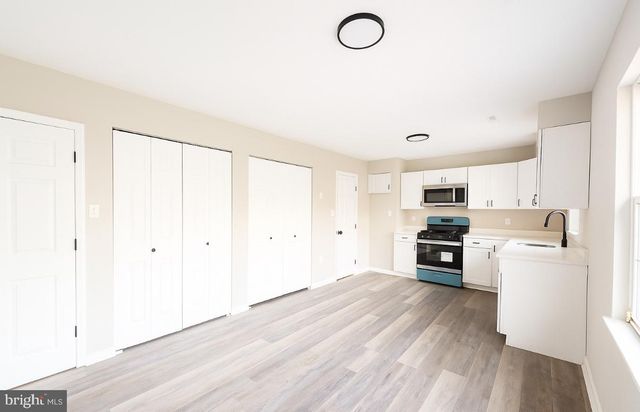 687 FAIRVIEW AVE, Hammonton, NJ 08037