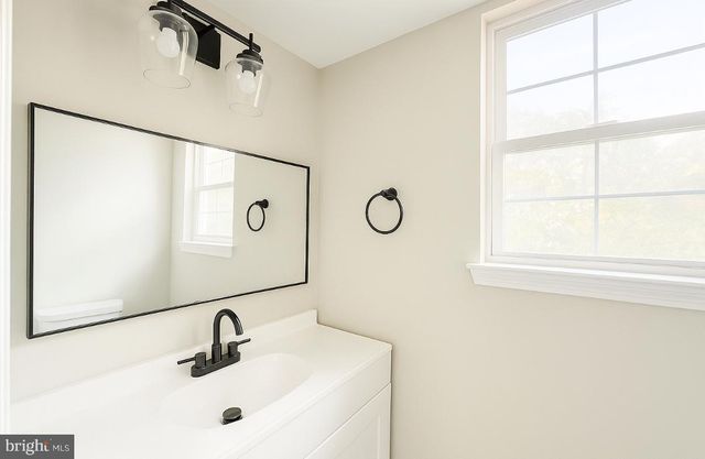 687 FAIRVIEW AVE, Hammonton, NJ 08037