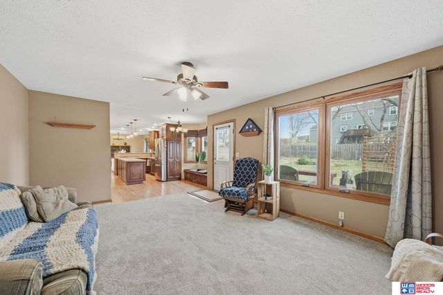 6742 Crooked Creek Drive, Lincoln, NE 68516