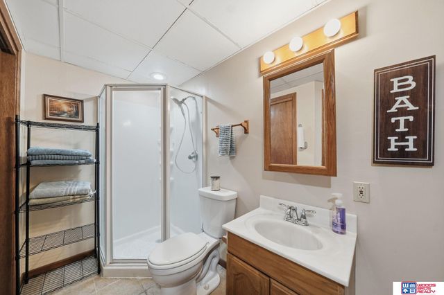 6742 Crooked Creek Drive, Lincoln, NE 68516