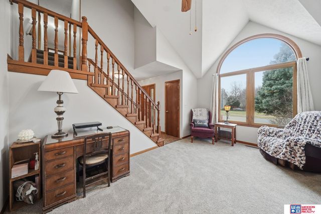 6742 Crooked Creek Drive, Lincoln, NE 68516