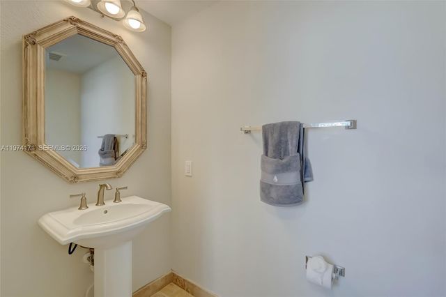 2039 Oceanwalk Ter 401, Lauderdale By The Sea, FL 33062