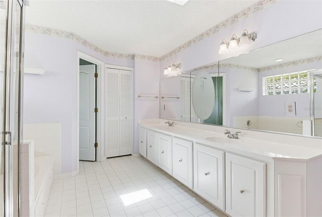 60 WESTBURY LANE, Palm Coast, FL 32164