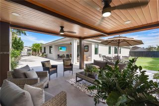 19950 SW 132nd Ct, Miami, FL 33177