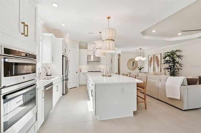 16415 ISOLA PLACE, Lakewood Ranch, FL 34211