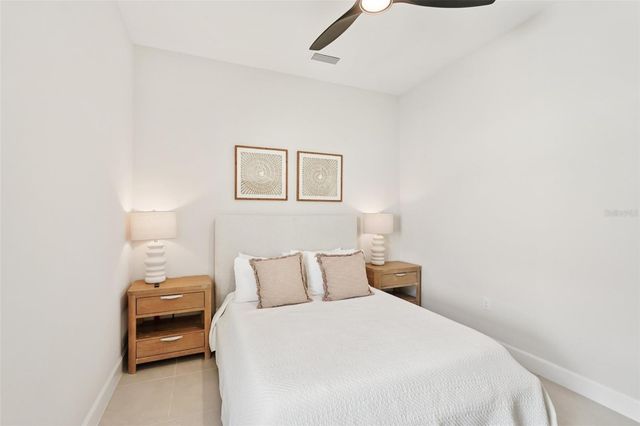 16415 ISOLA PLACE, Lakewood Ranch, FL 34211