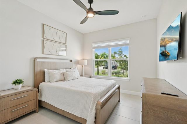 16415 ISOLA PLACE, Lakewood Ranch, FL 34211