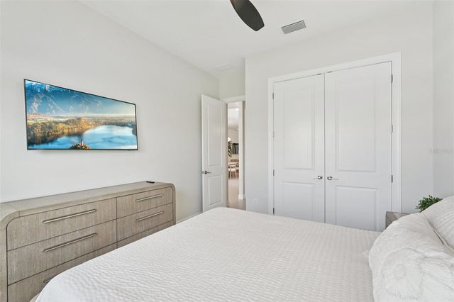 16415 ISOLA PLACE, Lakewood Ranch, FL 34211