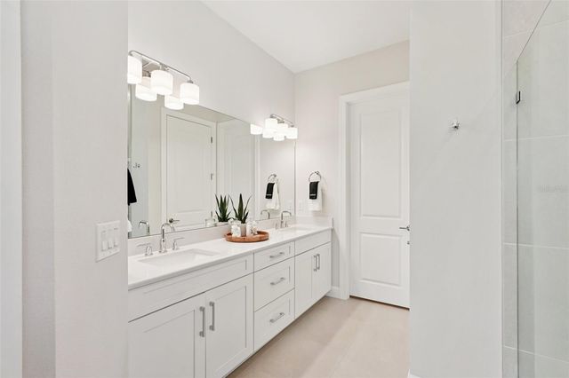 16415 ISOLA PLACE, Lakewood Ranch, FL 34211