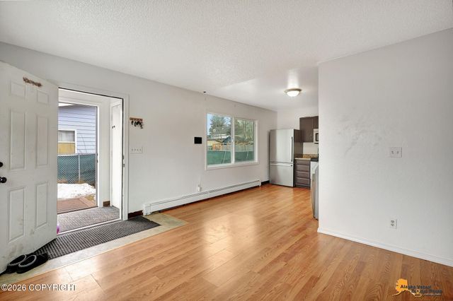 400 Fischer Avenue, Anchorage, AK 99518