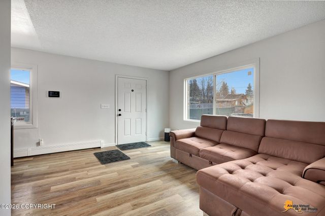 400 Fischer Avenue, Anchorage, AK 99518
