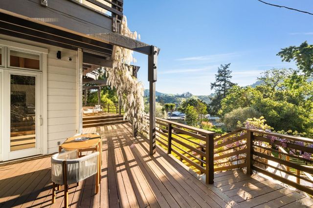 17 Madrone Ave, Woodacre, CA 94973