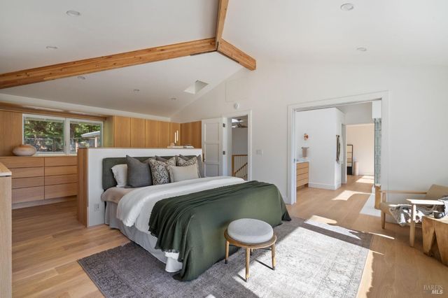 17 Madrone Ave, Woodacre, CA 94973