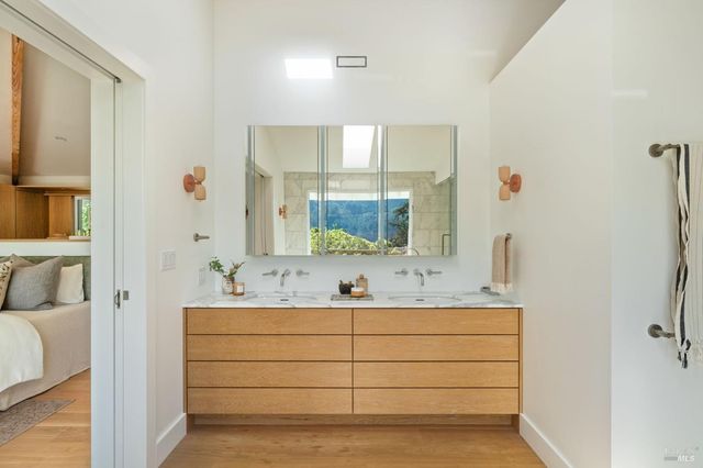 17 Madrone Ave, Woodacre, CA 94973