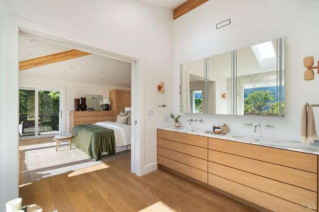 17 Madrone Ave, Woodacre, CA 94973