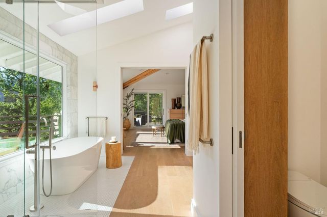 17 Madrone Ave, Woodacre, CA 94973