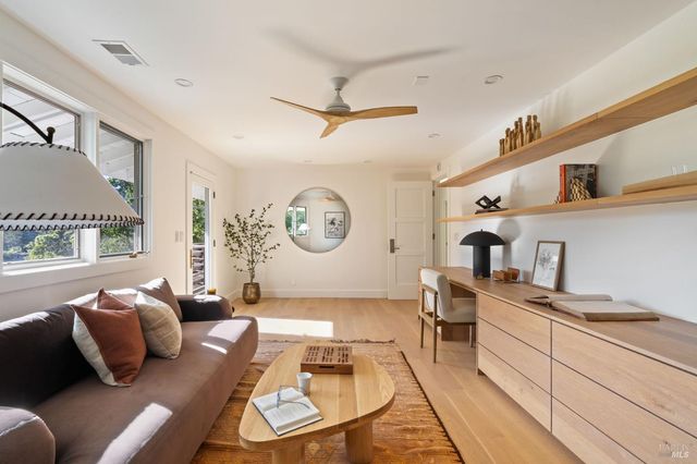 17 Madrone Ave, Woodacre, CA 94973