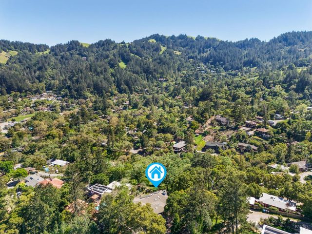 17 Madrone Ave, Woodacre, CA 94973