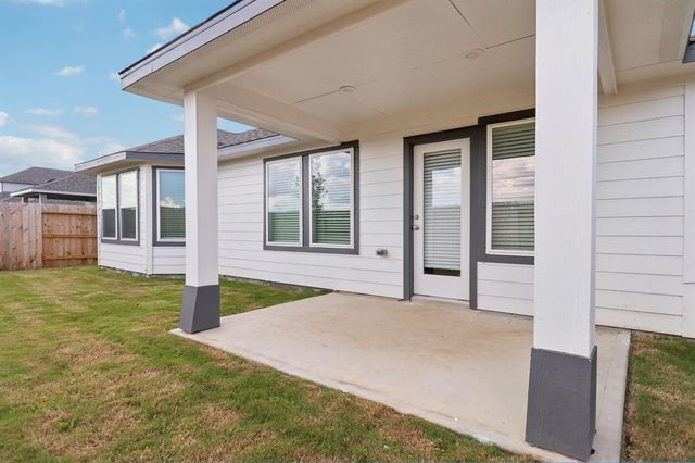 2550 Bay Winds Lane, Baytown, TX 77523