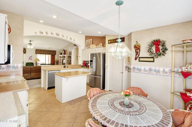 9043 E COOPERS HAWK Drive, Sun Lakes, AZ 85248