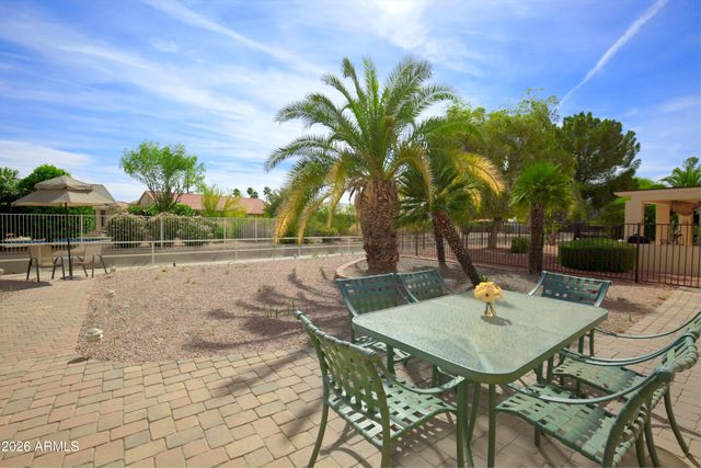 9043 E COOPERS HAWK Drive, Sun Lakes, AZ 85248