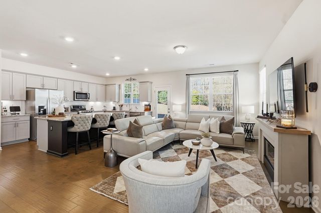 3039 Glenn Hope Way, Matthews, NC 28104