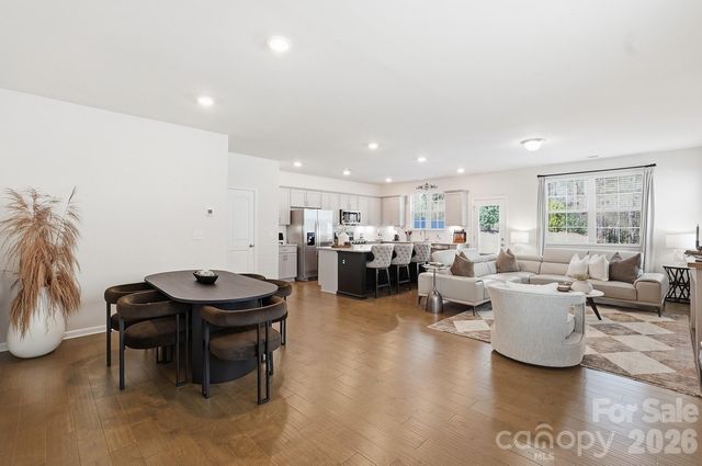 3039 Glenn Hope Way, Matthews, NC 28104