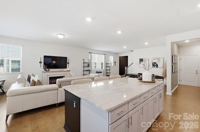 3039 Glenn Hope Way, Matthews, NC 28104