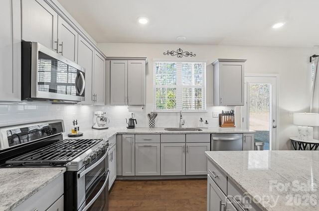 3039 Glenn Hope Way, Matthews, NC 28104