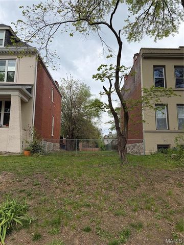 4157 Laclede Avenue, St Louis, MO 63108