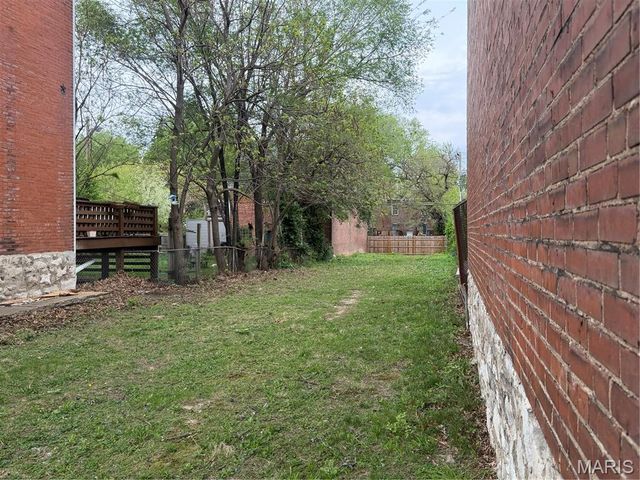 4157 Laclede Avenue, St Louis, MO 63108