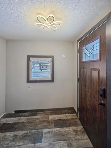 105 W Main Street W, Osakis, MN 56360