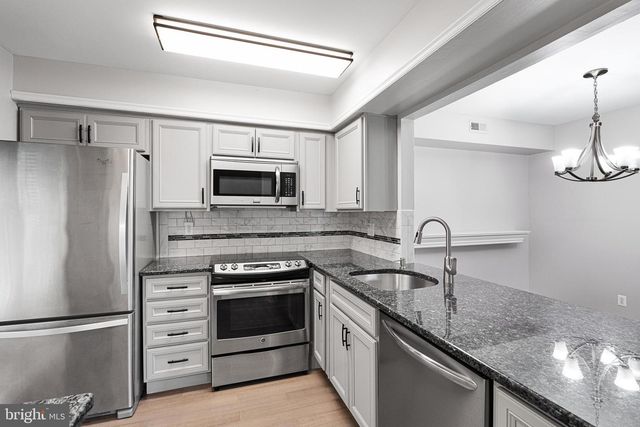 380-A DELANCEY PL, Mount Laurel, NJ 08054