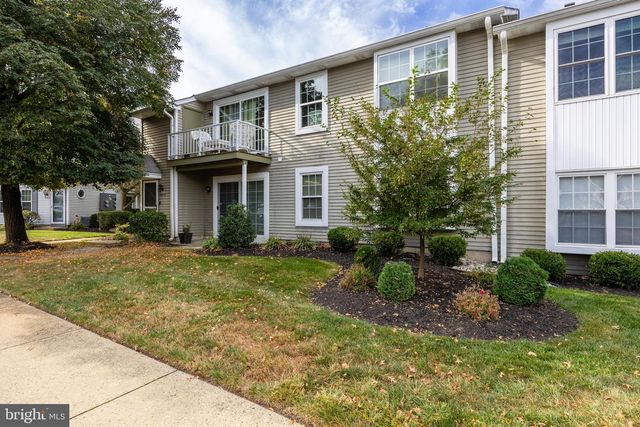 380-A DELANCEY PL, Mount Laurel, NJ 08054