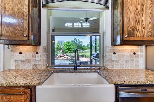 3908 Chapel Court, Double Oak, TX 75028